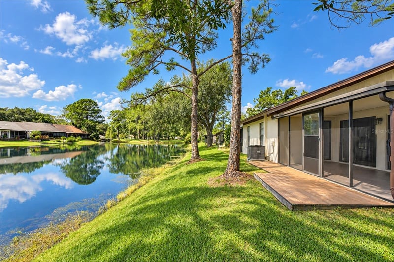 3942 Shoreside Cir, Tampa, FL 33624