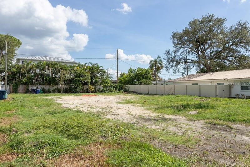621 Hudson Ave, Tampa, FL 33606