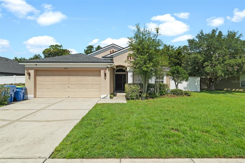 2101 Shelbourne Ct, Wesley Chapel, FL 33543