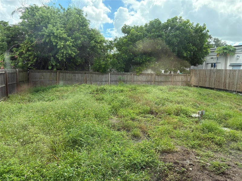 6767 49th St N, Pinellas Park, FL 33781
