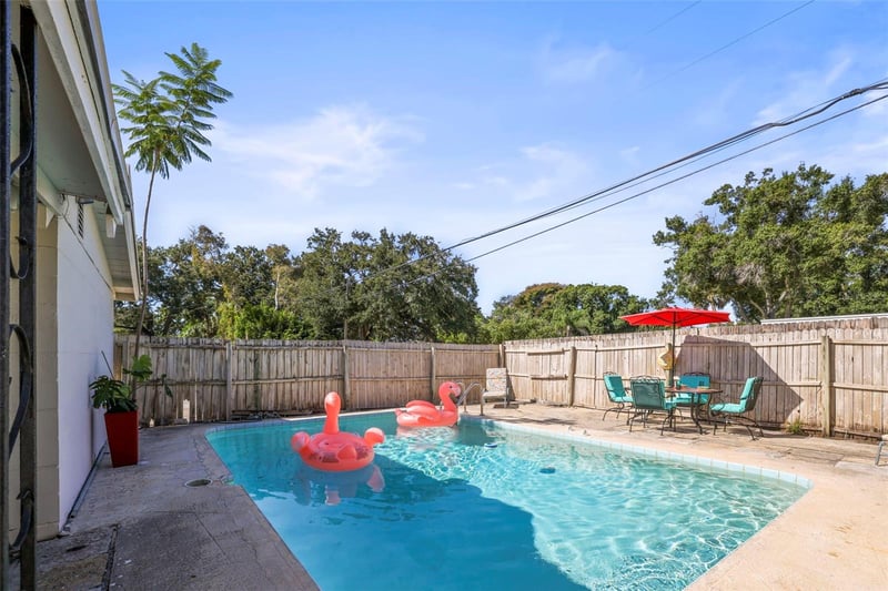 7101 35th Ave N, St Petersburg, FL 33710