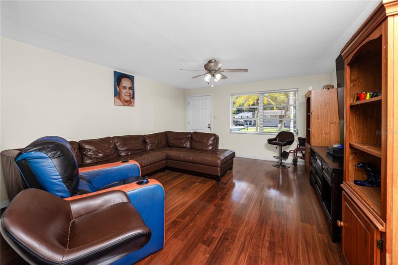 332 Acropolis Dr, Dunedin, FL 34698