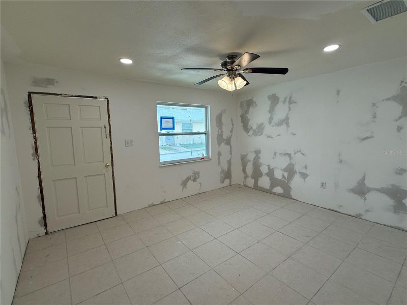 4937 Hazner St, New Port Richey, FL 34652