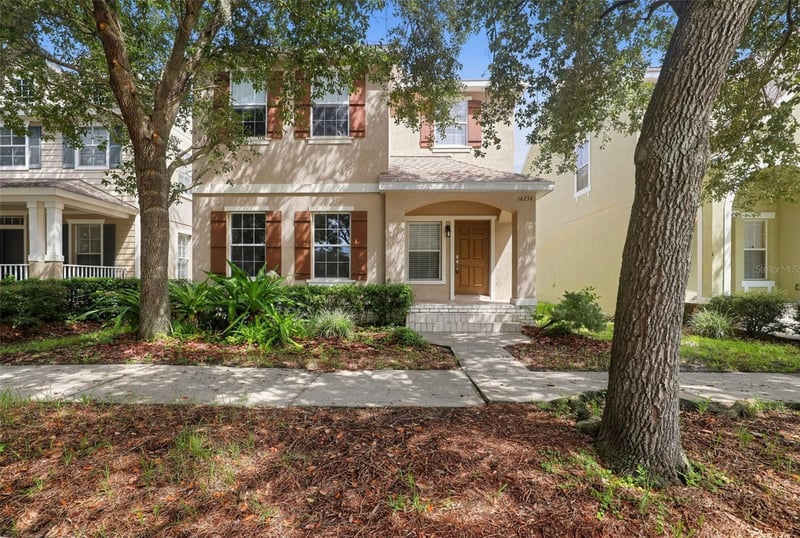 16234 Bridgewalk Dr, Lithia, FL 33547