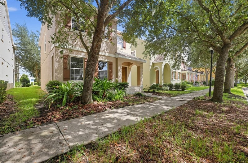 16234 Bridgewalk Dr, Lithia, FL 33547