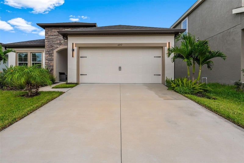 6252 Hidden Branch Dr, Apollo Beach, FL 33572