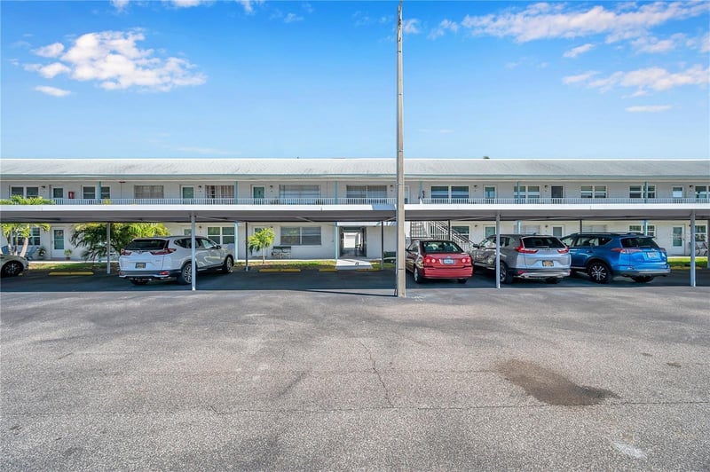 5347 81st Ln #24, St Petersburg, FL 33709