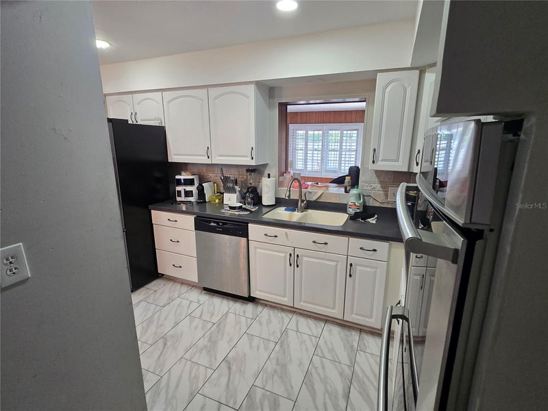 7710 W Hanna Ave, Tampa, FL 33615