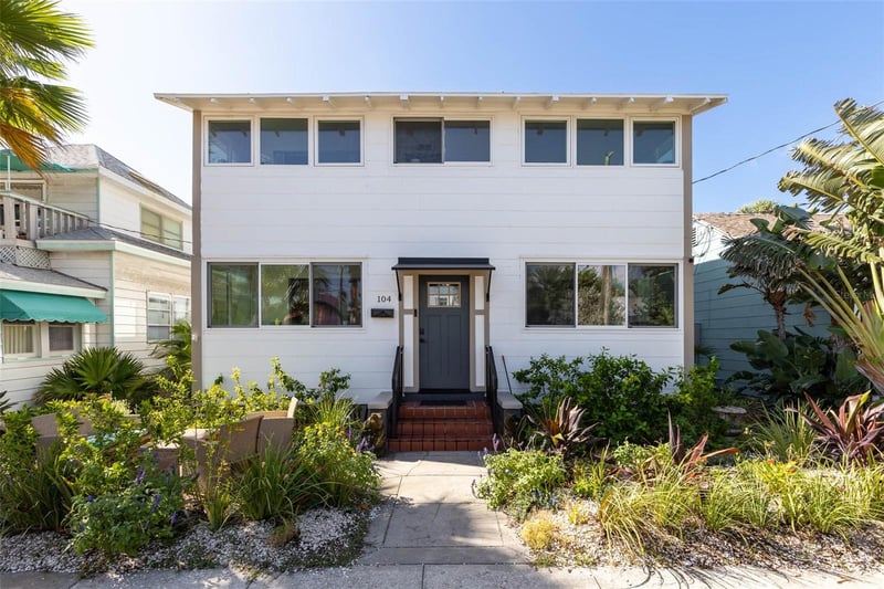 104 6th Ave, St Pete Beach, FL 33706