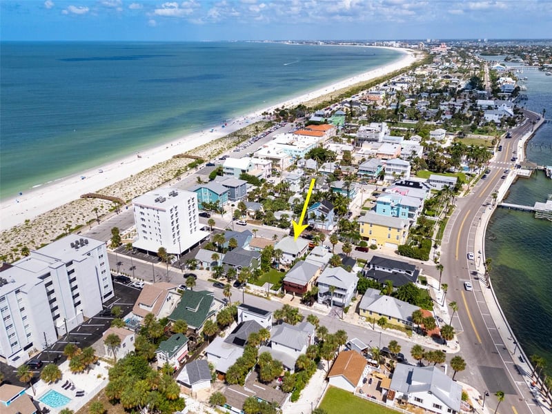 104 6th Ave, St Pete Beach, FL 33706