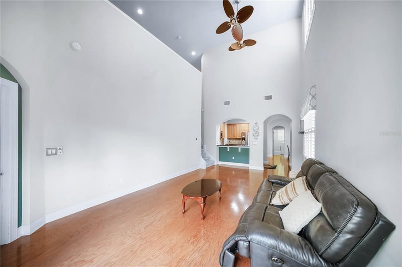 4961 Anniston Cir, Tampa, FL 33647