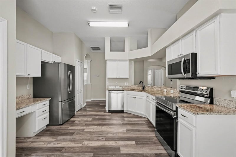 4204 Morning Breeze Ct, Tampa, FL 33619