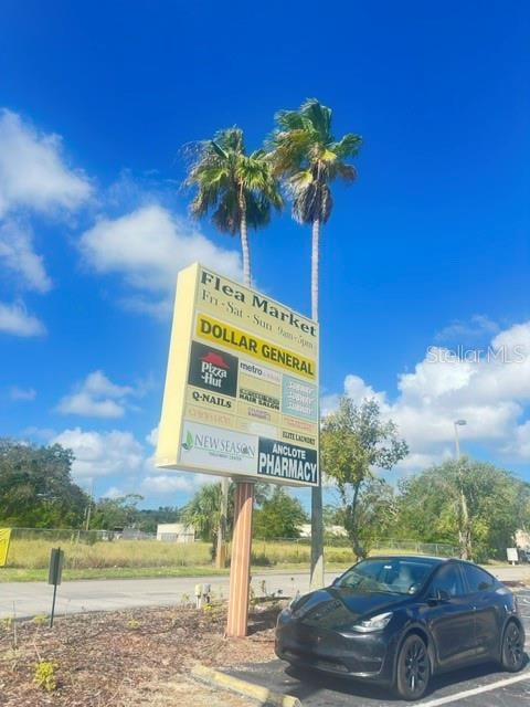 Farnam Dr, Tarpon Springs, FL 34689