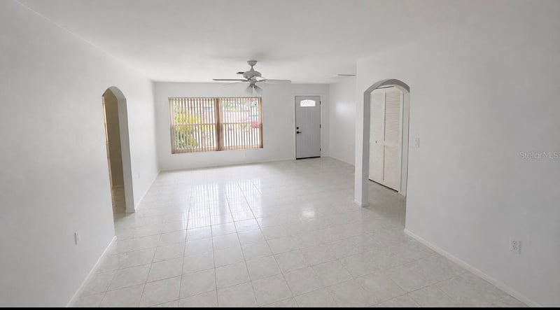 8345 Fox Hollow Dr, Port Richey, FL 34668