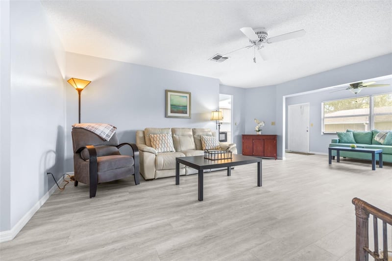 1521 Leland Dr, Sun City Center, FL 33573