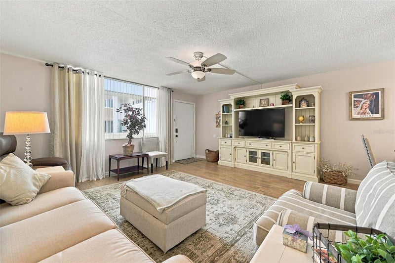 2630 Pearce Dr #308, Clearwater, FL 33764