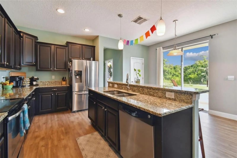 501 Washita Stone Dr, Ruskin, FL 33570