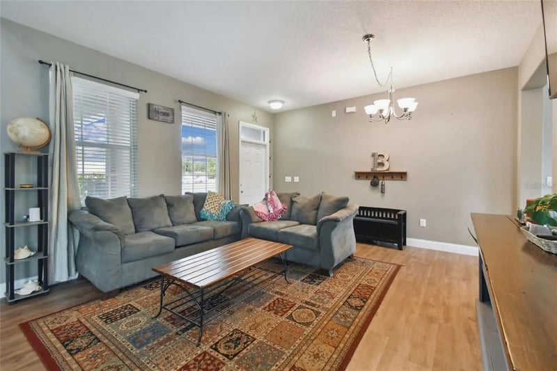 501 Washita Stone Dr, Ruskin, FL 33570