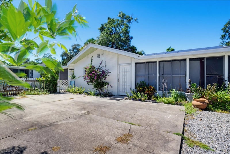 1100 Ewing Ave, Clearwater, FL 33756