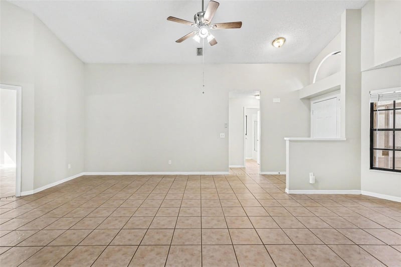 4317 Barret Ave, Plant City, FL 33566