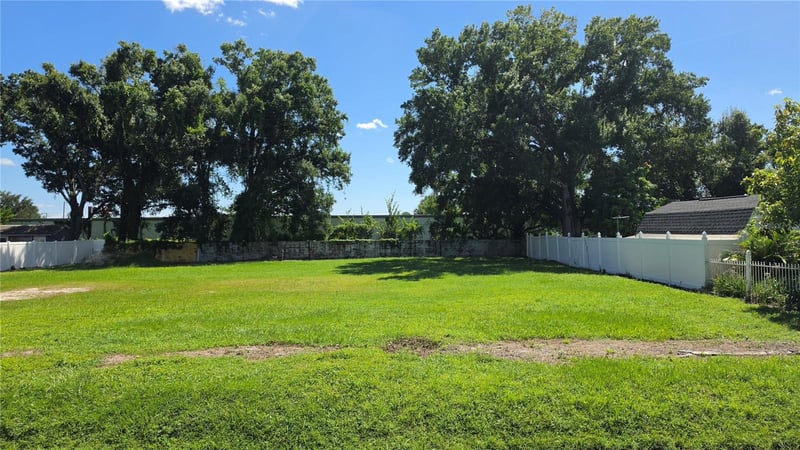 4040 W Comanche Ave, Tampa, FL 33614