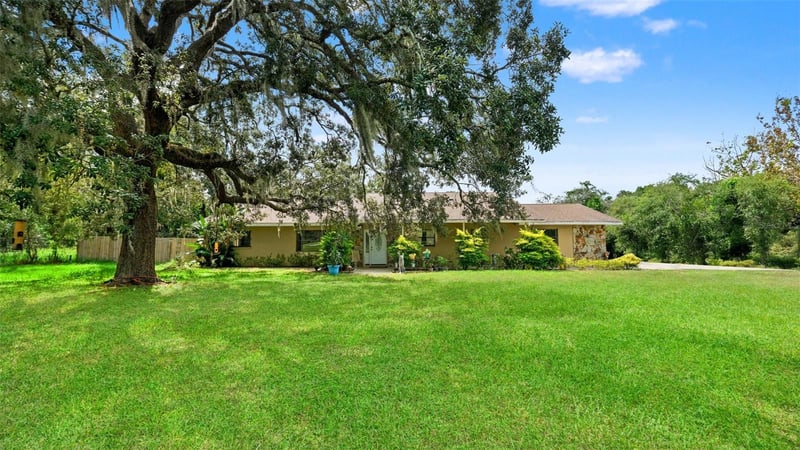 9328 Fred St, Hudson, FL 34669