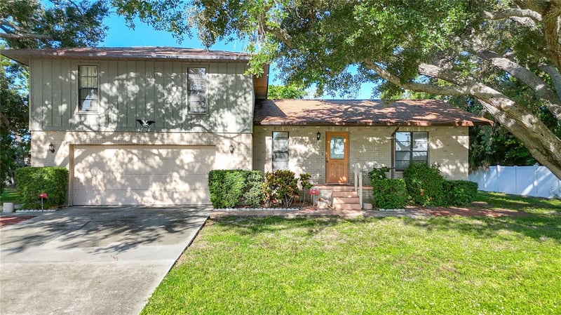 1104 77th St NW, Bradenton, FL 34209