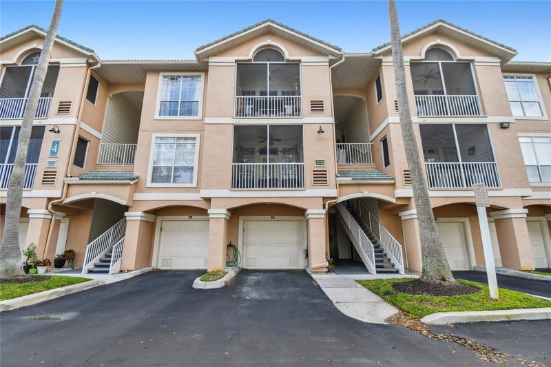 4304 Bay Club Cir, Tampa, FL 33607