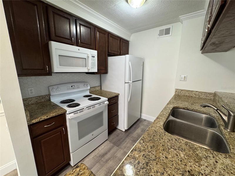 5306 W Kennedy Blvd #112, Tampa, FL 33609