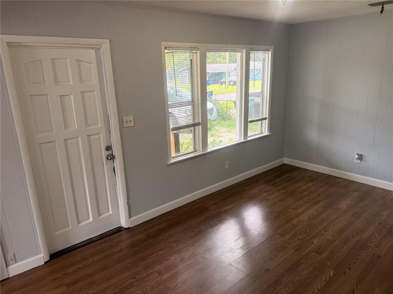 8425 N Jones Ave, Tampa, FL 33604