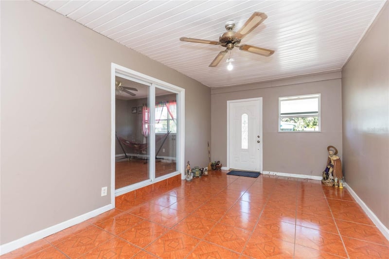 4416 W Trilby Ave, Tampa, FL 33616
