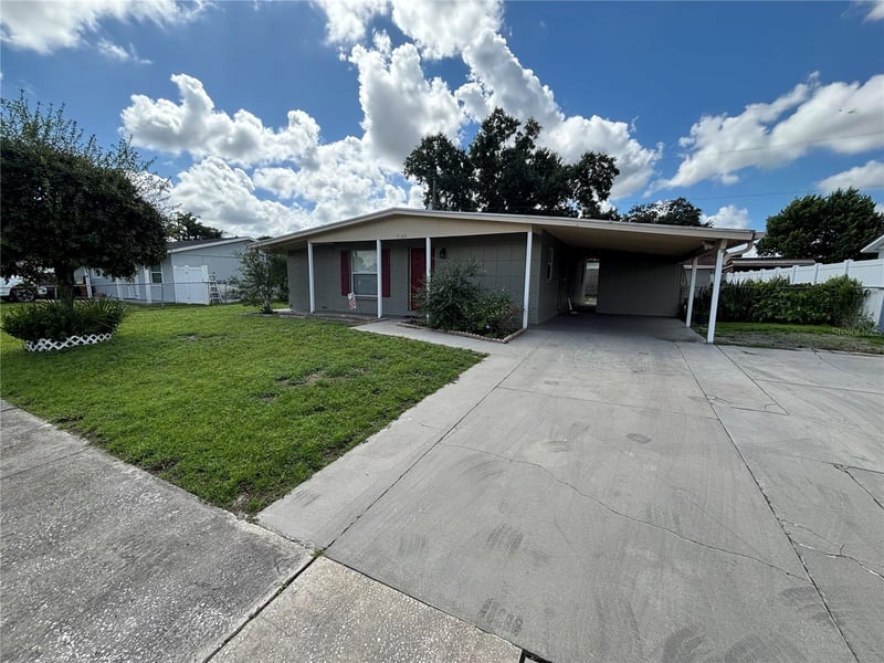 7109 Limestone Ln, Tampa, FL 33619