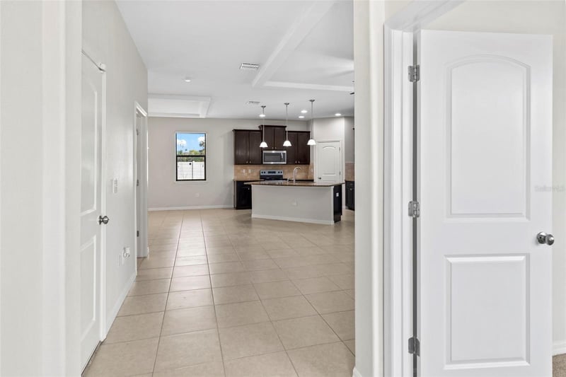 11924 Winterset Cove Dr, Riverview, FL 33579