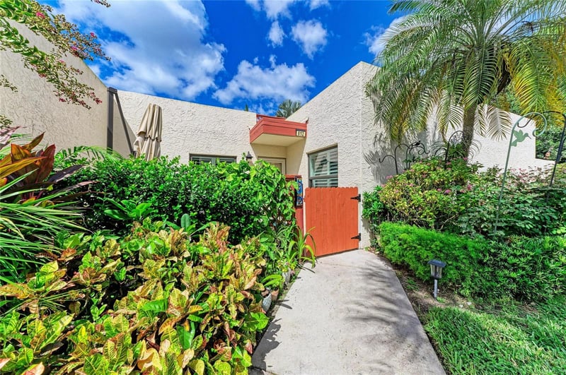 812 Spring Lakes Blvd, Bradenton, FL 34210