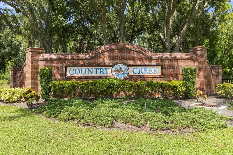 127 Mill Rn E, Bradenton, FL 34212
