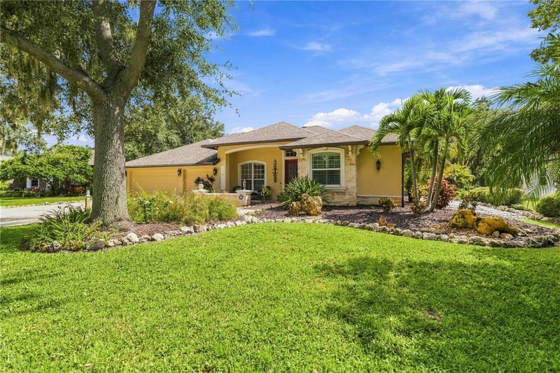 127 Mill Rn E, Bradenton, FL 34212