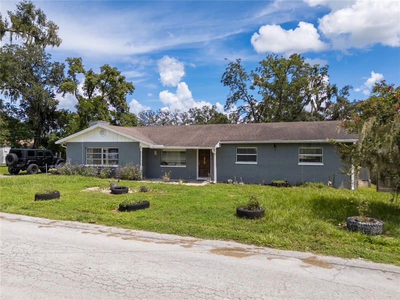 5217 Peach Ave, Seffner, FL 33584