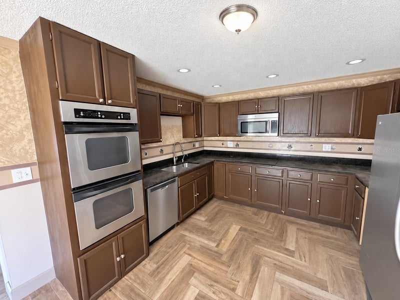 3232 Lenwood Dr, New Port Richey, FL 34655