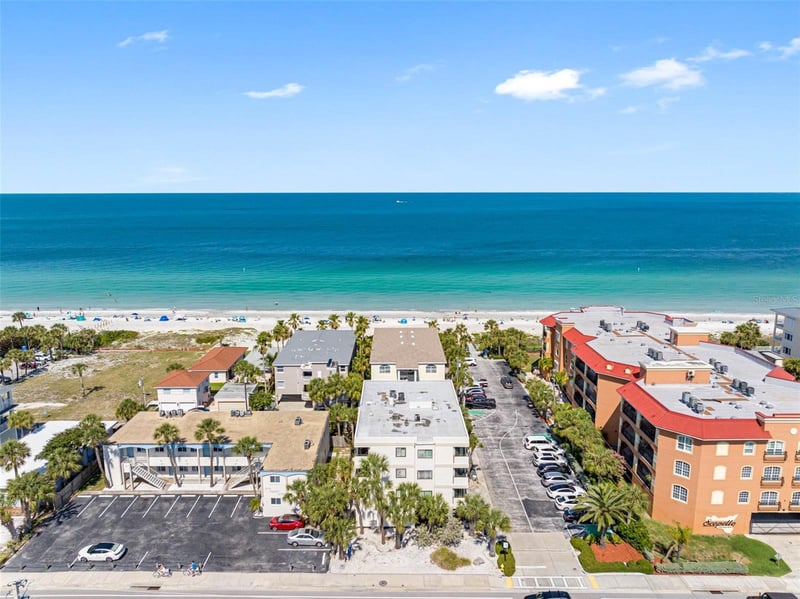 2112 Gulf Blvd #4B, Indian Rocks Beach, FL 33785