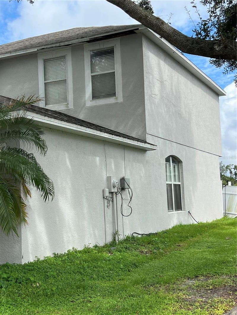 31803 Loch Aline Dr, Wesley Chapel, FL 33545
