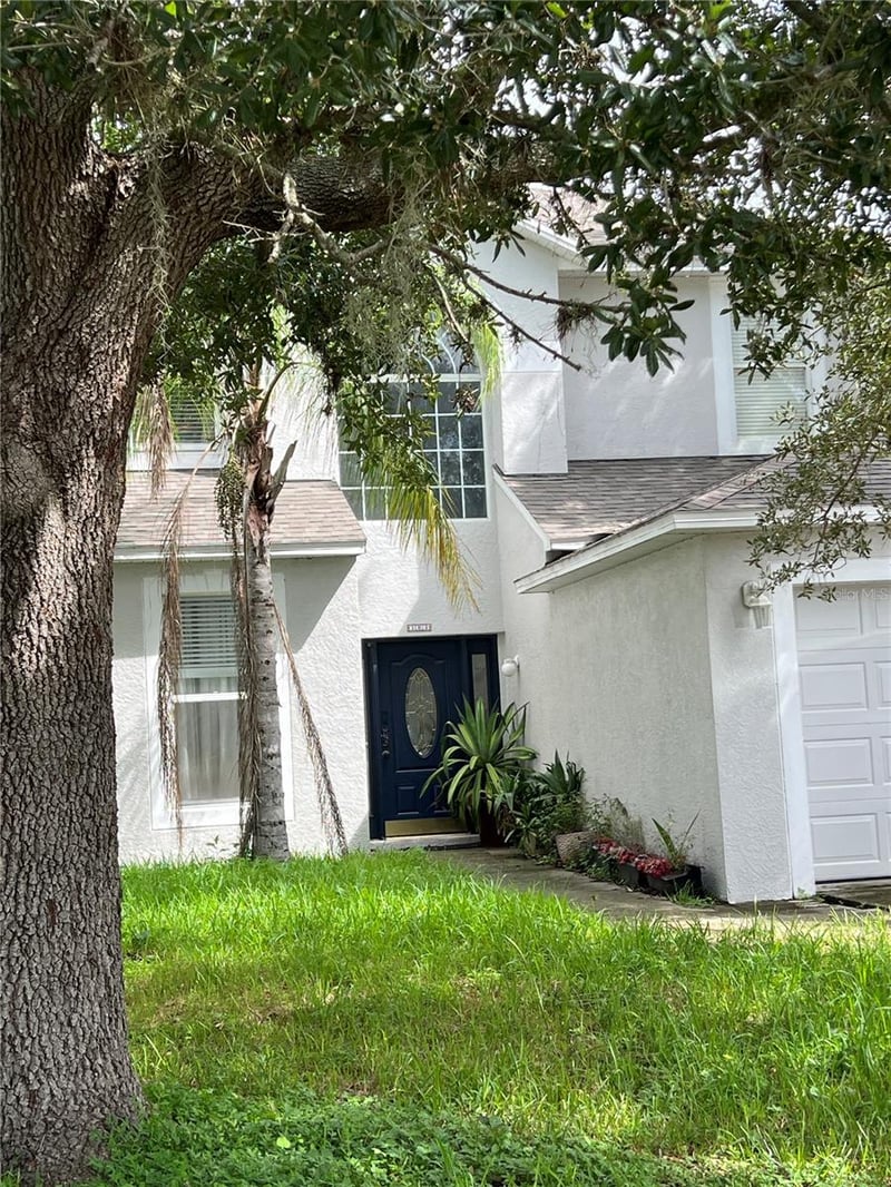 31803 Loch Aline Dr, Wesley Chapel, FL 33545