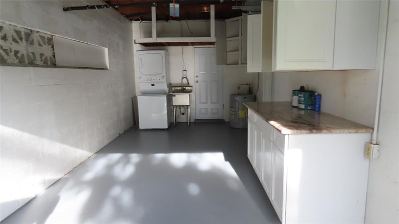 1841 West Dr, Clearwater, FL 33755
