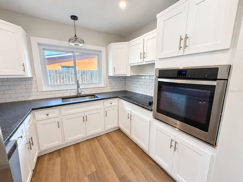 1450 Carolyn Ln, Clearwater, FL 33755
