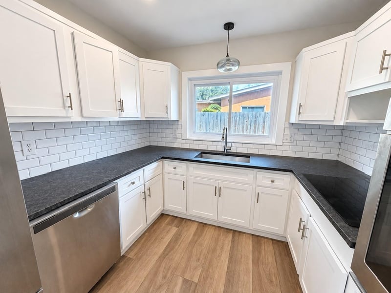 1450 Carolyn Ln, Clearwater, FL 33755