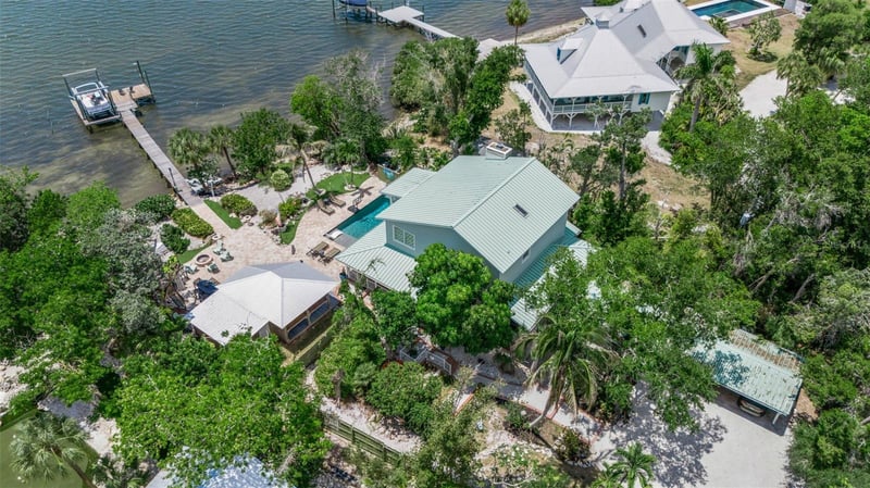 70 Mound Pl, Terra Ceia, FL 34250