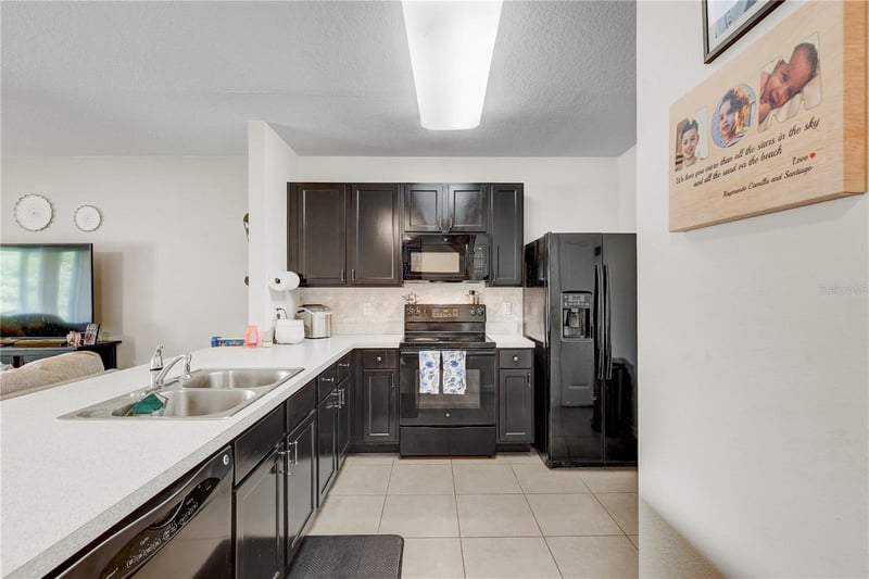 9904 Hound Chase Dr, Gibsonton, FL 33534