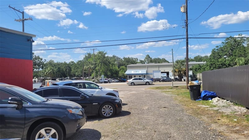 9701 N Tampa St, Tampa, FL 33612