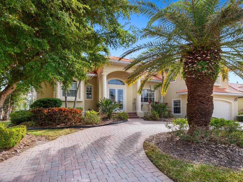 12317 Baypointe Ter, Cortez, FL 34215