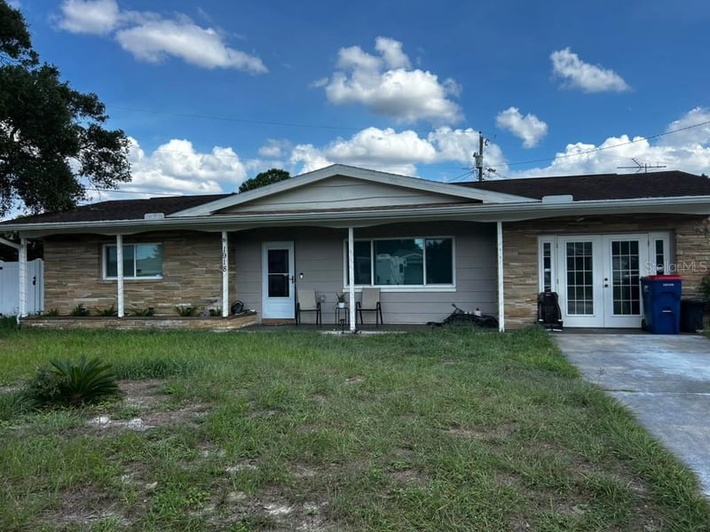 1918 Villa Rosa Dr, Holiday, FL 34690