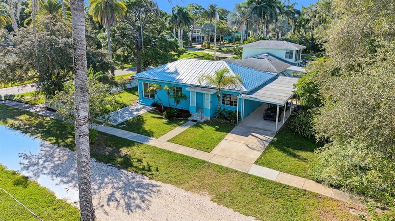 603 Indiana Ave, Crystal Beach, FL 34681